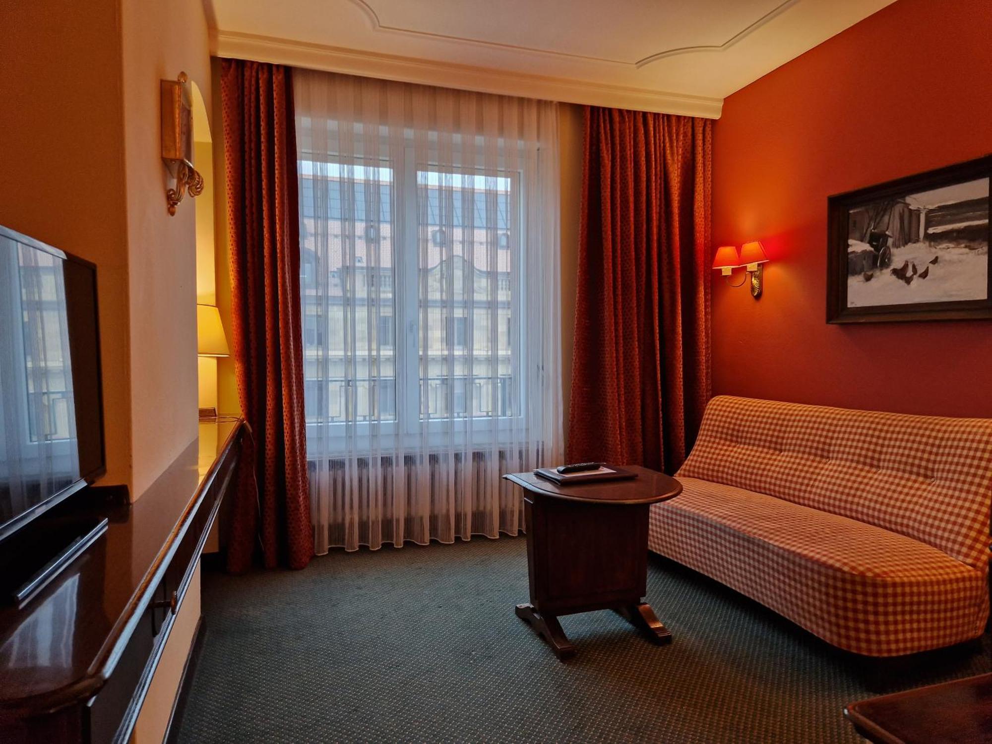 לה שו דה פו Hotel Athmos מראה חיצוני תמונה