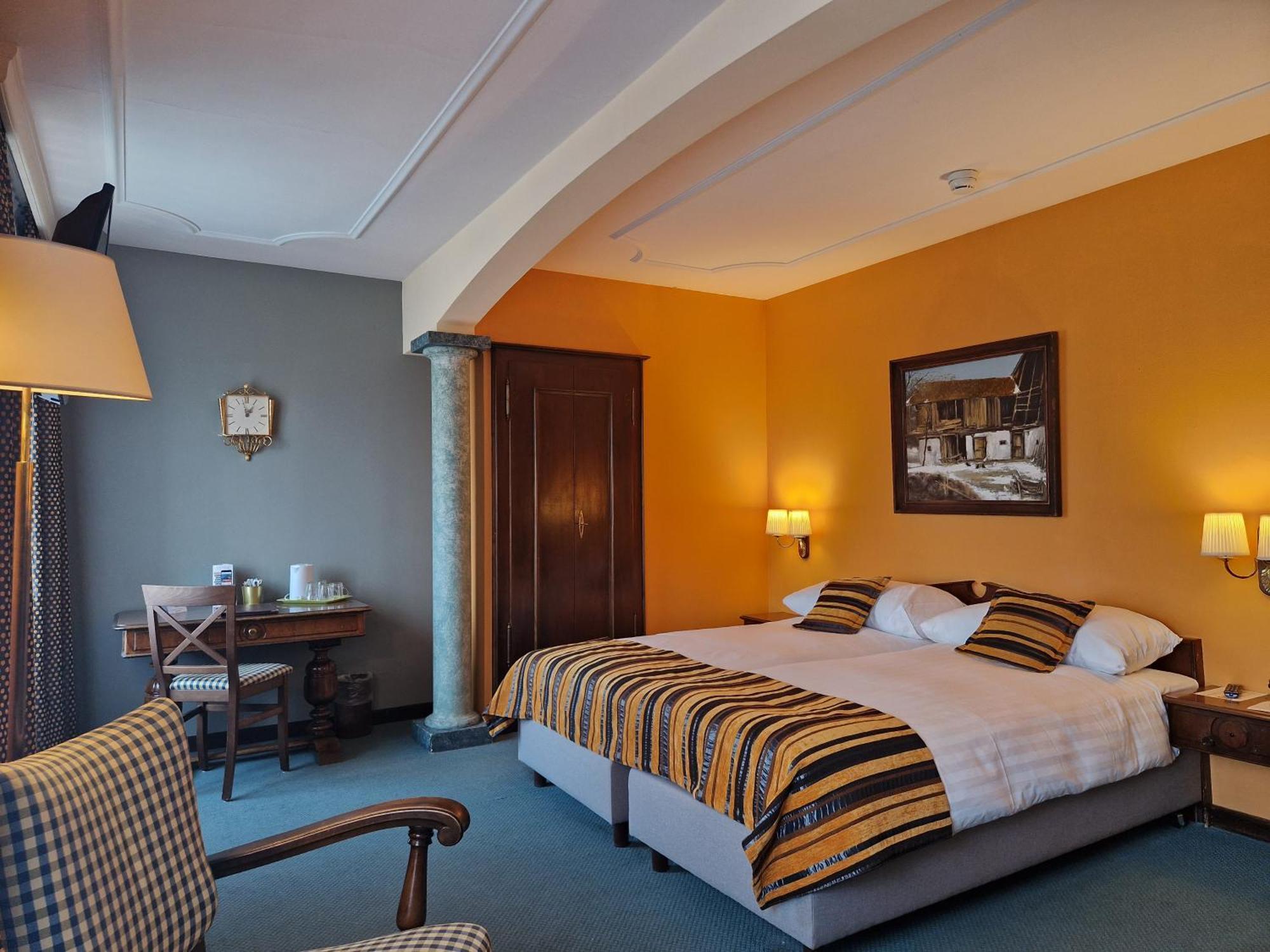 לה שו דה פו Hotel Athmos מראה חיצוני תמונה